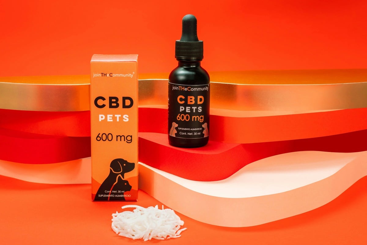 CBD oil for pets packaging